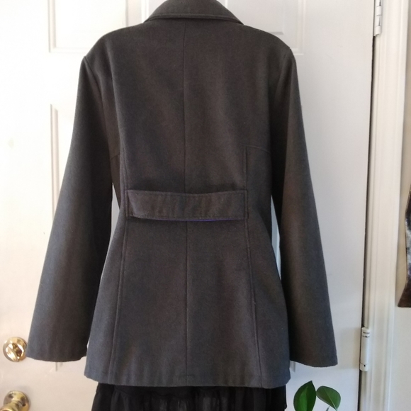 RUE 21 Grey's Women's Coat. SIZE L - Picture 11 of 11